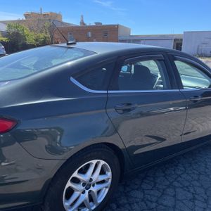 FORD FUSION SE - 9