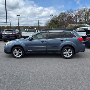 SUBARU OUTBACK PREMIUM - 3