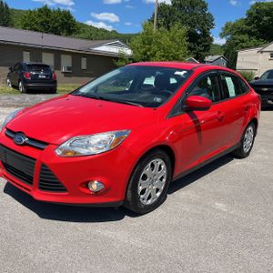 FORD FOCUS SE - 1