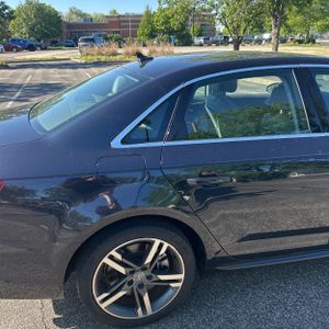 AUDI A4 2.0T PREMIUM - 9