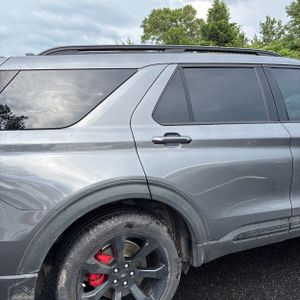 FORD EXPLORER ST - 9