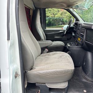 2012 Chevrolet EXPRESS 3500 缩略图 31