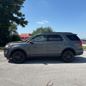 صورة 3 لـ 2017 FORD EXPLORER XLT