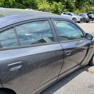 DODGE CHARGER SE - 10