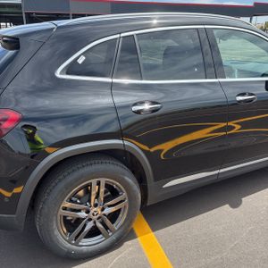 MERCEDES-BENZ GLA - 9