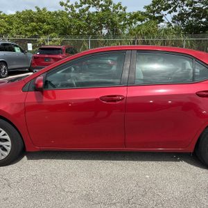 2019 Toyota COROLLA LE — фото 4