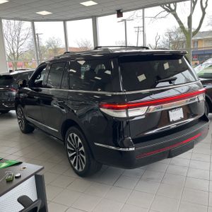 LINCOLN NAVIGATOR RESERVE - 5