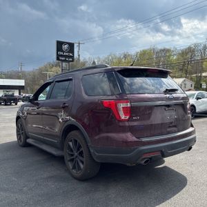 FORD EXPLORER XLT - 3