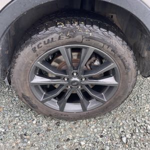 صورة مصغرة 18 لـ 2017 FORD EXPLORER XLT