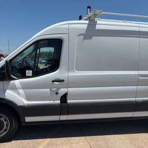 FORD TRANSIT 150 - 4