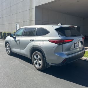 Toyota Highlander LE - 5