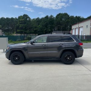 صورة 3 لـ 2019 JEEP GRAND CHEROKEE LAREDO E