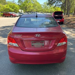 HYUNDAI ACCENT GLS - 7