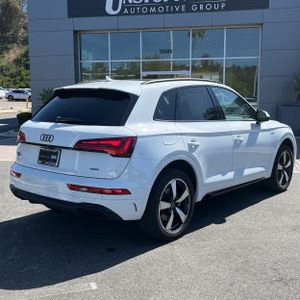 AUDI Q5 QUATTRO S LINE PREM PLUS 45 TFSI - 8
