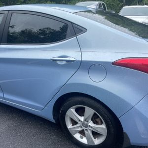 2012 Hyundai ELANTRA GLS — фото 4