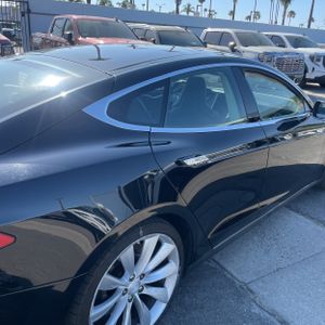TESLA MODEL S BASE - 9