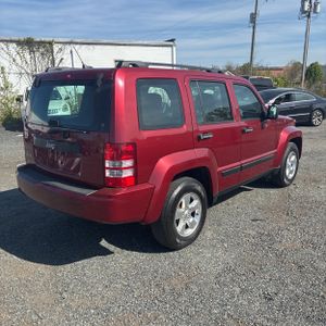 JEEP LIBERTY SPORT - 8