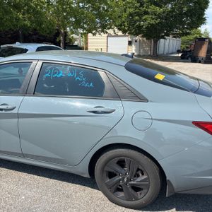 HYUNDAI ELANTRA SEL - 6