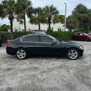 2017 BMW 330I XDRIVE — фото 10