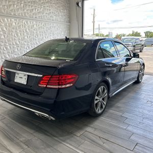 صورة 7 لـ 2014 Mercedes-BENZ E 350