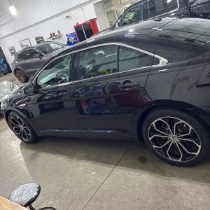 FORD TAURUS SHO - 3