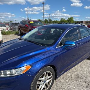 FORD FUSION SE - 2