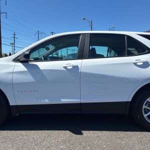 CHEVROLET EQUINOX LS - 4