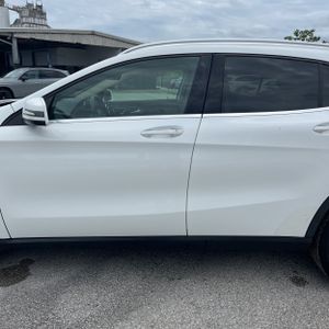 2019 Mercedes-BENZ GLA 照片 4