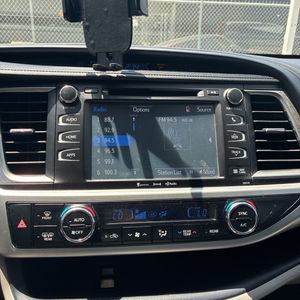 صورة مصغرة 38 لـ 2017 Toyota HIGHLANDER XLE