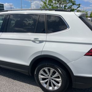 VOLKSWAGEN TIGUAN SE 4MOTION - 6