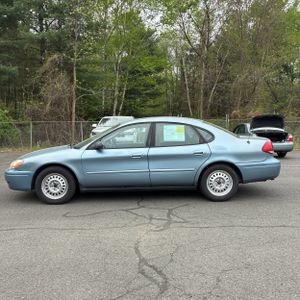FORD TAURUS SE - 3