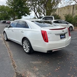 Cadillac XTS Luxury - 5
