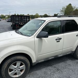 FORD ESCAPE XLT - 2
