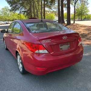 HYUNDAI ACCENT GLS - 5