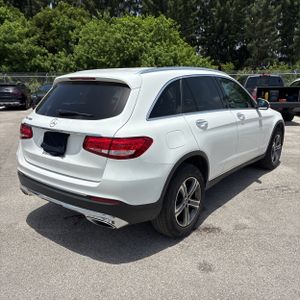 صورة 8 لـ 2019 Mercedes-BENZ GLC