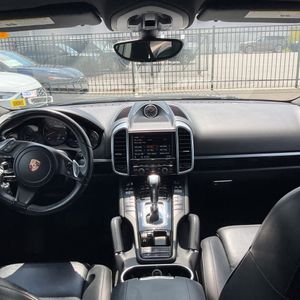 صورة مصغرة 37 لـ 2013 Porsche CAYENNE