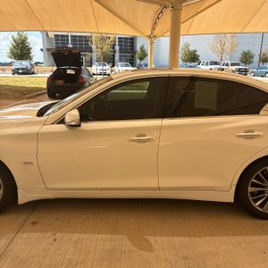 2018 Infiniti Q50 3.0T LUXE photo 4