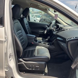 2017 FORD ESCAPE TITANIUM thumbnail 33