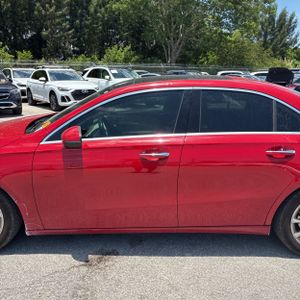 2020 Mercedes-BENZ A-CLASS 照片 4