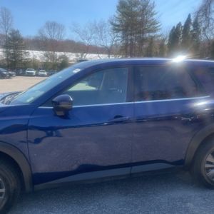 NISSAN PATHFINDER S - 4