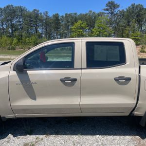 CHEVROLET COLORADO WORK TRUCK - 4