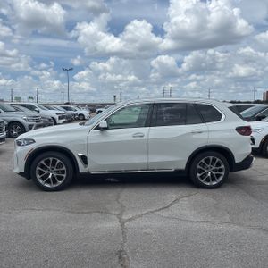 صورة 3 لـ 2025 BMW X5 PHEV XDRIVE50E
