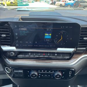 2025 Chevrolet SILVERADO 2500HD LT thumbnail 36