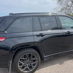 JEEP GRAND CHEROKEE 4XE SUMMIT RESERVE - 9