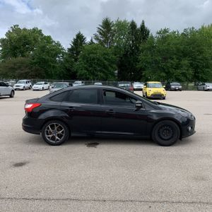 FORD FOCUS SE - 10