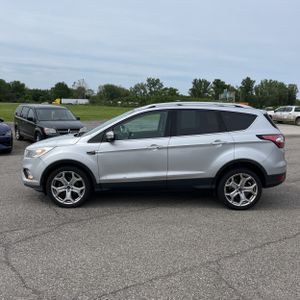 FORD ESCAPE TITANIUM - 3