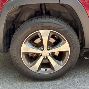 2019 JEEP CHEROKEE LIMITED — миниатюра 19