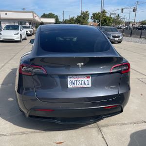 TESLA MODEL Y LONG RANGE - 6