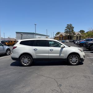 2015 Chevrolet TRAVERSE LT — фото 10