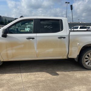 CHEVROLET SILVERADO 1500 CUSTOM - 4